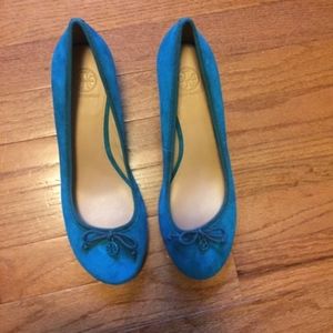 NWOT Tory Burch blue Chelsea suede wedges size 9.5